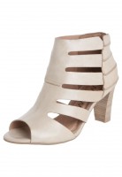 Sandália Ramarim Vazados Off-White